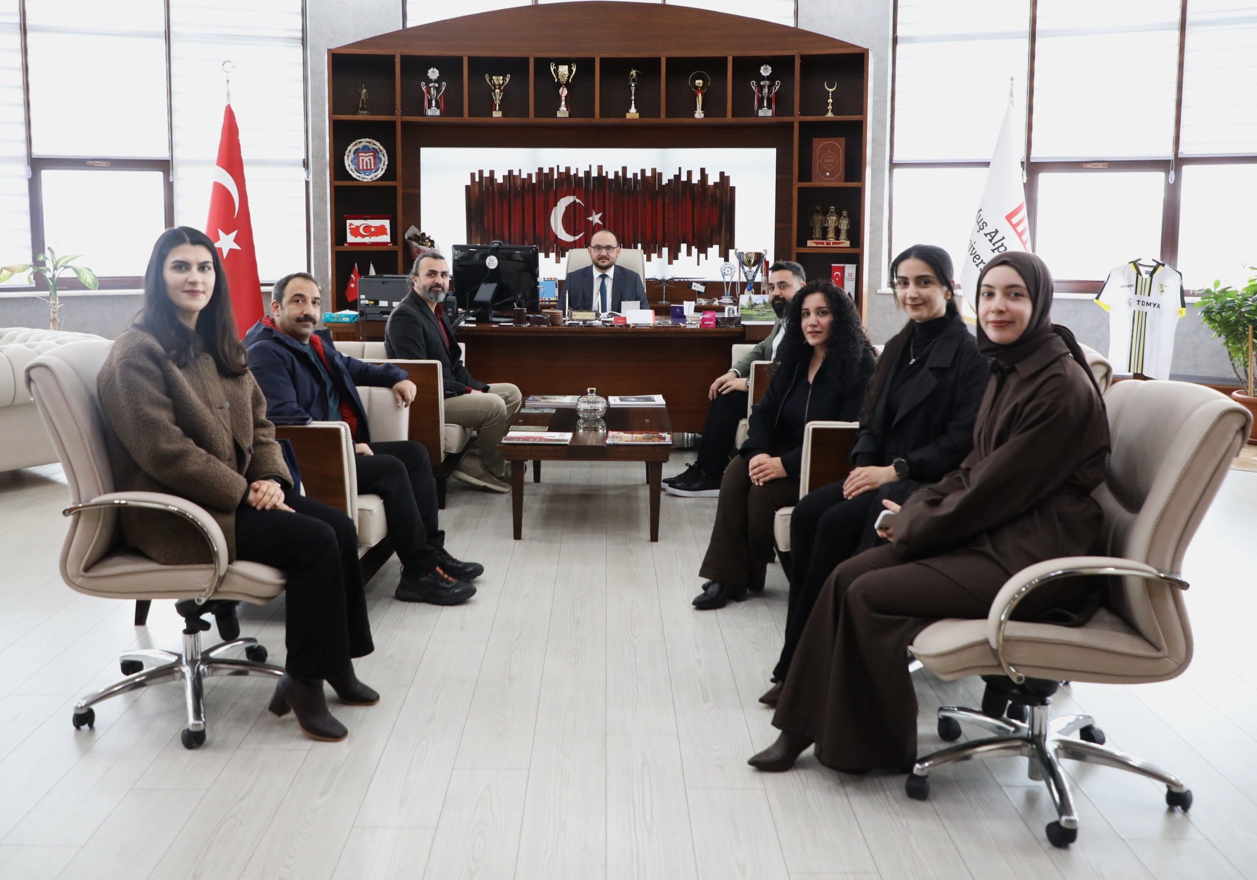 Masal Dünyam Eğitim Kurumu Ekibinden Rektörümüze Ziyaret